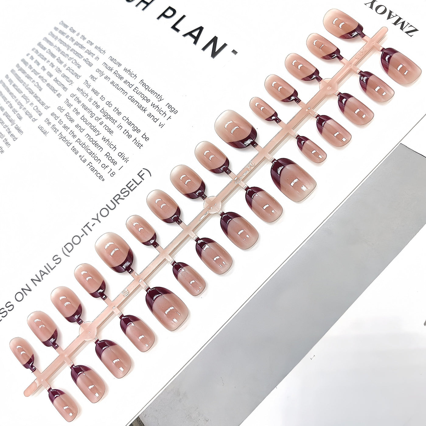 French Velvet Frosted Coffee Eye Wear Nail Green White